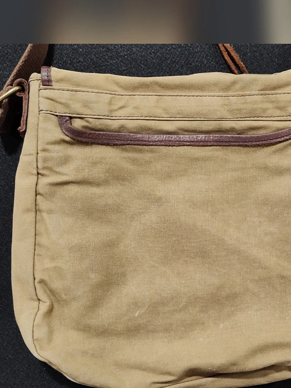 Duluth Trading Co Oil Cloth Sling Crossbody Messenger Shoulder Bag, Brown/Tan